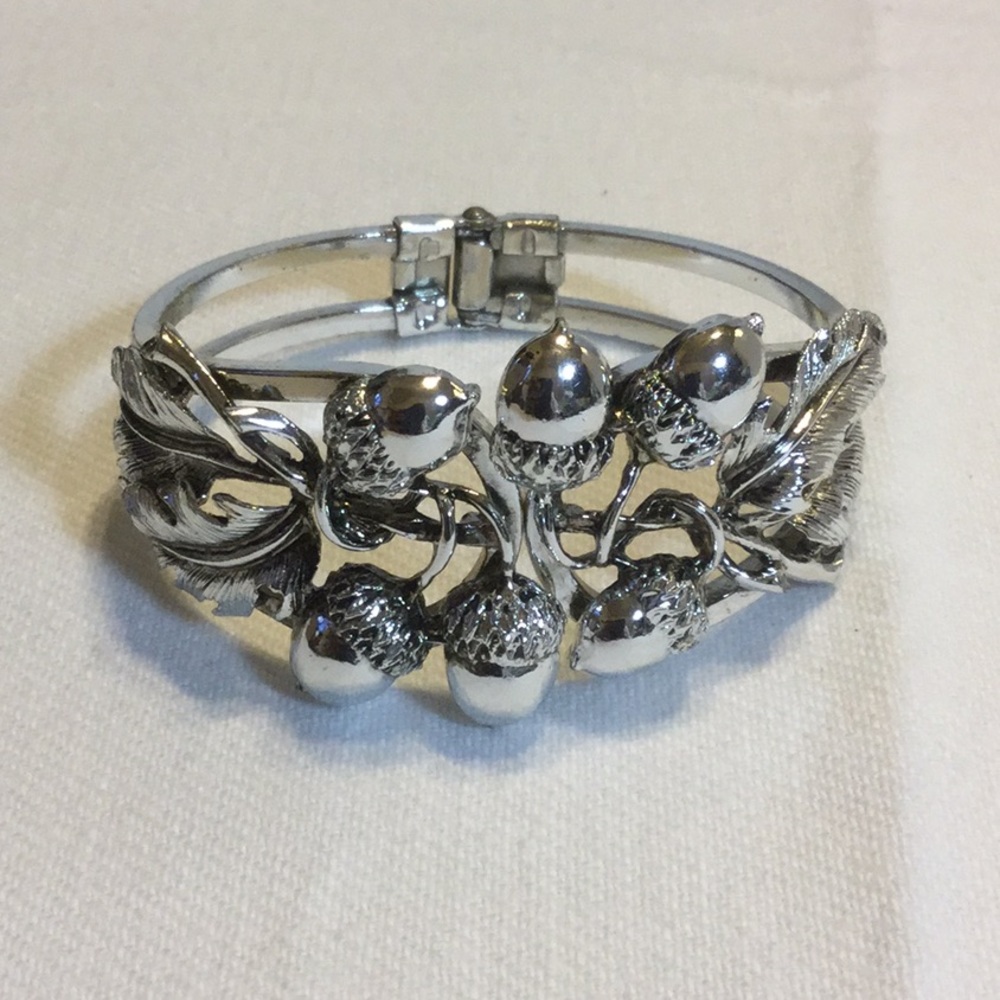 Vintage 1950’s Silver Tone Chrome Acorn Bracelet